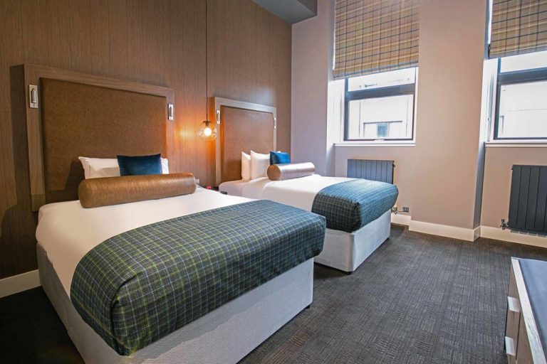 Sandman Signature Aberdeen Hotel twin 768x512